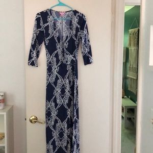 Lilly Pulitzer seahorse maxi size small